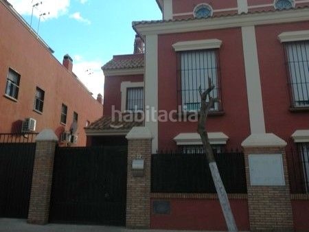 Foto ea2ef701-e53c-425f-b747-475f8cc06743. Casa a Brenes