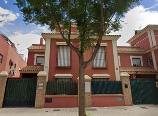 Casa  Cl. burguillos