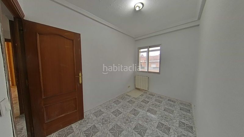 Foto 15ddb11a-fb70-45f5-a354-ee63dbf9ef7b. Piso en Palomeras Sureste Madrid