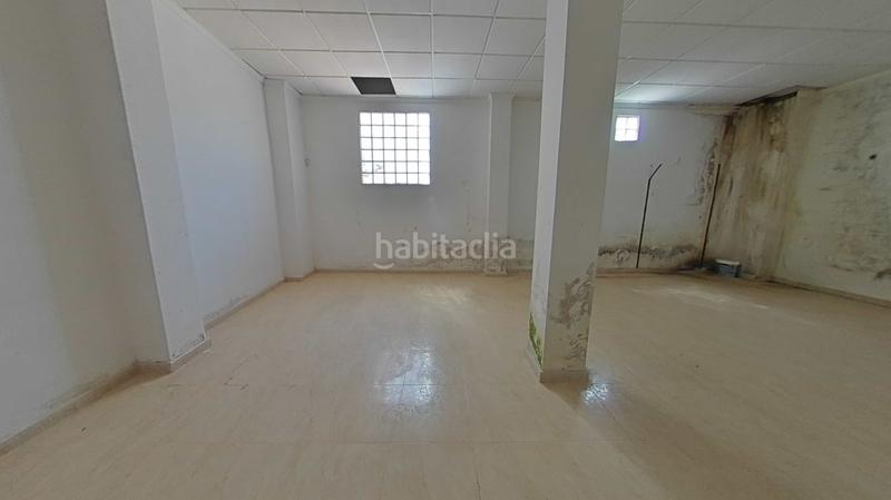 Foto 009605f2-7fa9-48ed-8a9a-d5304879397d. Local comercial a Las Piscinas Naturales Torrevieja