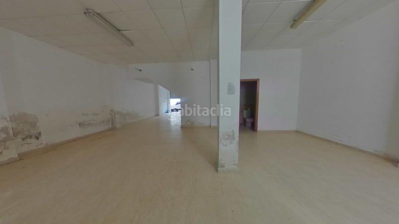 Foto 4994cb93-35ab-4f1a-b4b2-dabf982a34fb. Local comercial a Las Piscinas Naturales Torrevieja