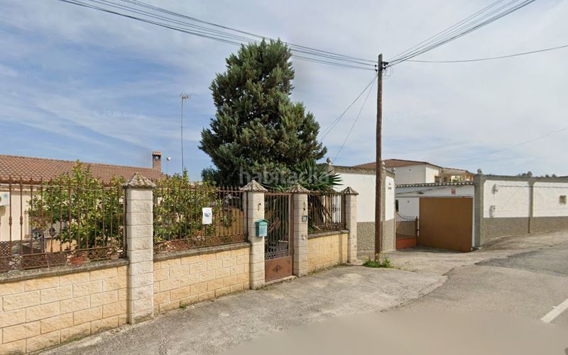 Foto fd5e1f73-d905-4999-b5a6-72a3c0bb50a0. Casa a Puente Genil