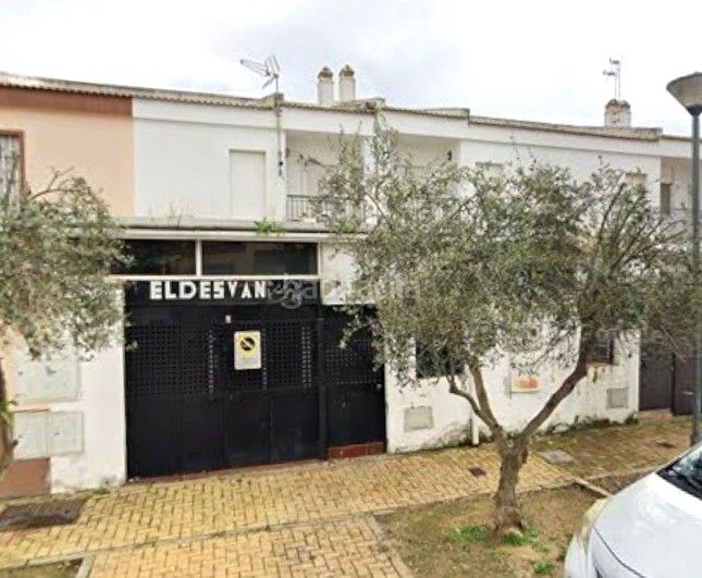Foto 1b27672a-3c3c-4cf8-bb1f-29fd5c1725ef. Casa a Huévar