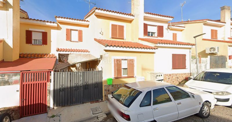 Foto d1a3371e-b505-437d-a584-3681401ff16e. Casa a Méntrida