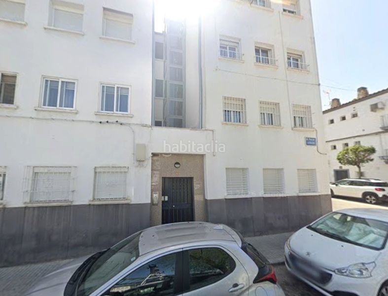 Foto 174ff4aa-0f6f-46bd-b527-04ba3bc80e55. Casa a Peñamefecit - Avda Barcelona Jaén