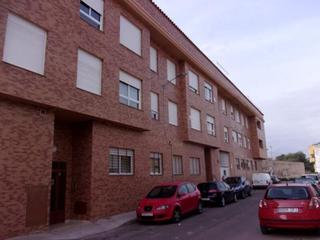 Car parking in Dulzaineros Leones Almedi