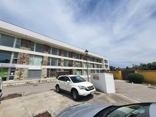 Parking coche  Golondrinas las
