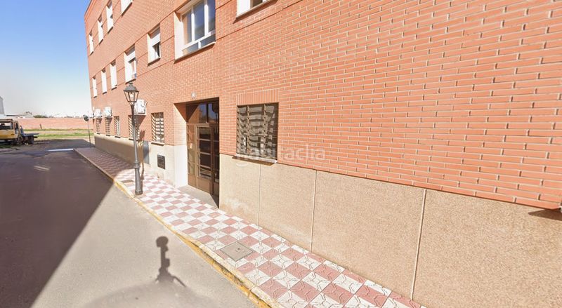 Foto 55d041e2-1bcd-4d04-9d58-9543daf51d84. Casa amb aparcament a Cedillo del Condado