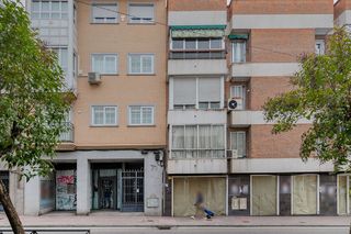 Local Comercial a Avenida Fuenlabrada
