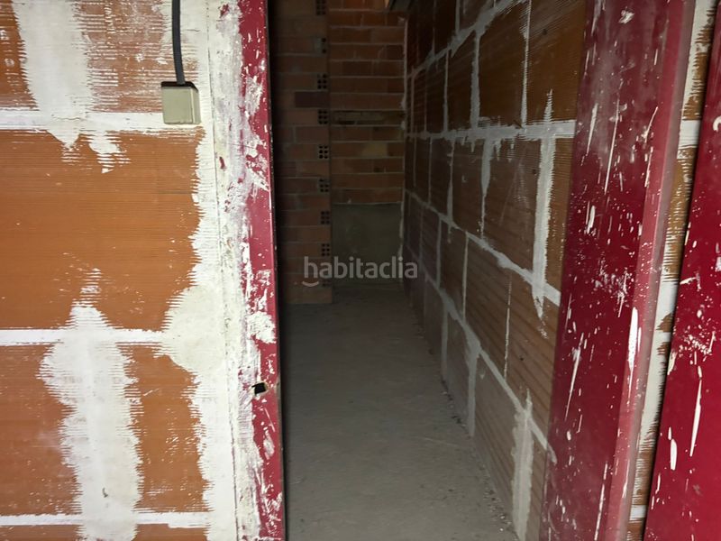 Foto f666f742-6c2c-4e88-adc6-93c93ec05562. Local comercial a Cappont Lleida