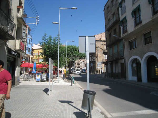 Foto 433477e6-9d6c-4148-ac48-5b2e77636248. Local comercial a Pobla de Segur (La)