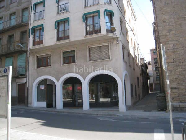 Foto 4b8660b6-4c72-4396-bfdf-5434c2935e4f. Local comercial a Pobla de Segur (La)
