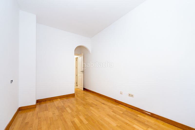 Foto 149e2569-898e-4920-a92b-09eb39639904. Casa adossada a Urdiain