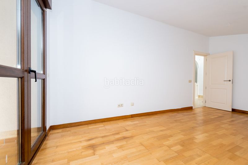 Foto ae812d29-a6ce-41af-a225-3833f2e6febb. Casa adossada a Urdiain
