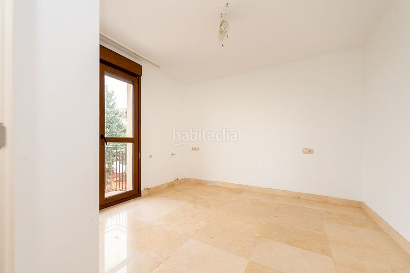 Foto b5f518e4-51ee-4095-8dc4-4e4ab036758e. Casa adossada a Urdiain