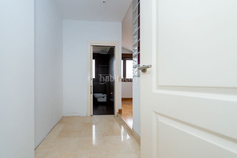 Foto bd524487-d7fe-445f-9b95-e47c7b4fece6. Casa adossada a Urdiain