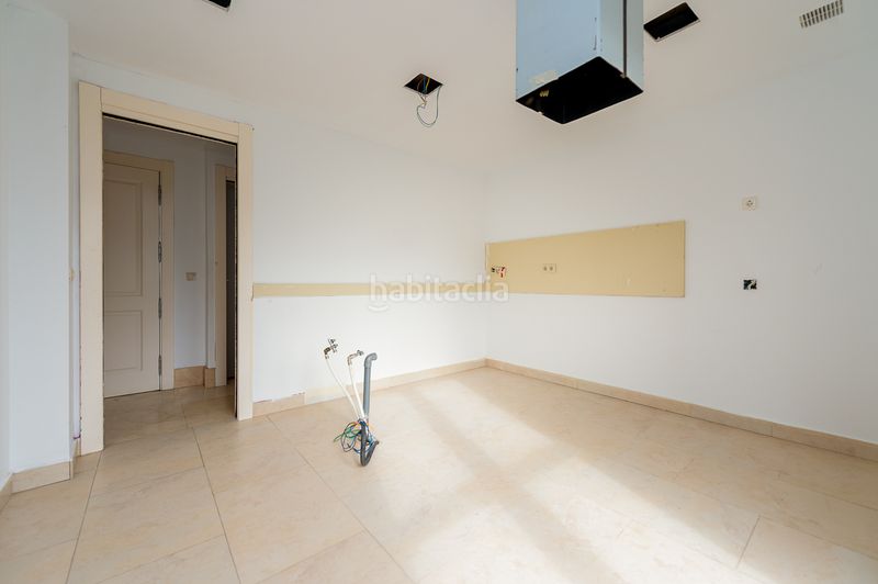 Foto c9fab8ab-9af1-485b-958e-b72d9ee9d675. Casa adossada a Urdiain