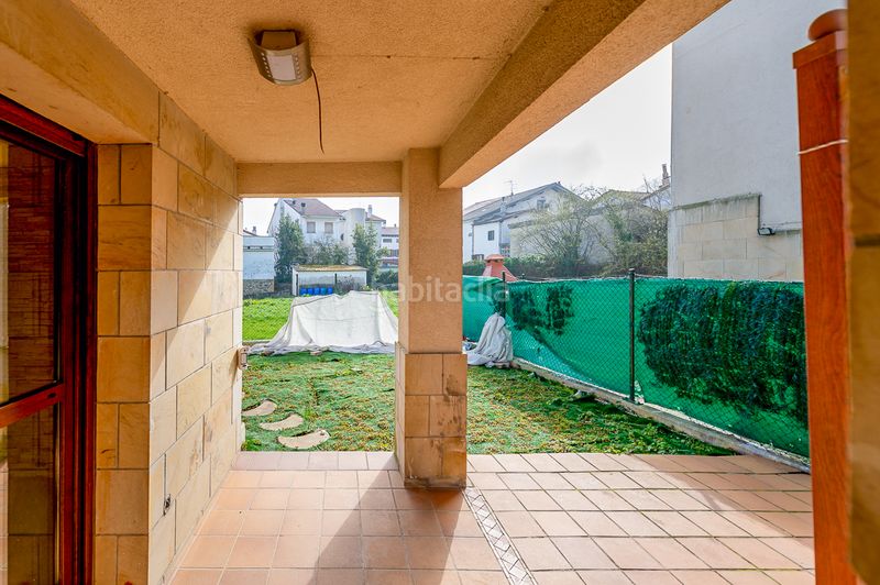 Foto f146537d-0c8b-4745-9aa1-8110a8c908cb. Casa adossada a Urdiain