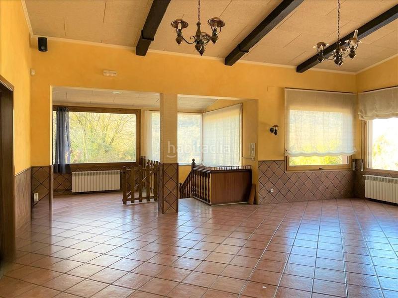 Foto c847bd30-0d39-4490-9c19-6b36196aa1cc. Local comercial a Planes d´Hostoles (Les)