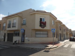 House  Grafito