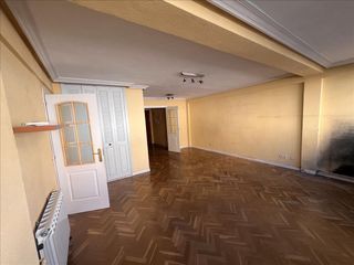 Etagenwohnung in CL. PALENCIA