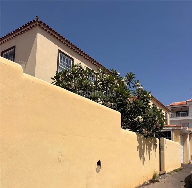 Foto 4716c7d9-a1a2-4387-8626-2ec71684affb. Casa a Las Rosas Arona