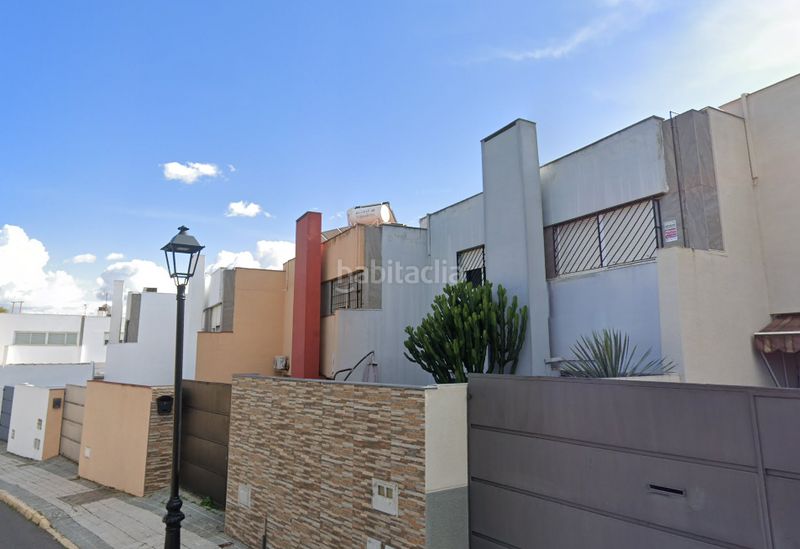 Foto 3a18e385-d1bb-40af-90d5-a9cfa3fac366. Casa a Avenida Juan Diego Bormujos
