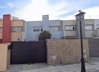 Maison  Raya real