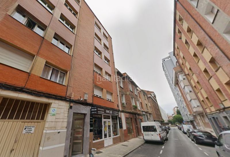 Foto f636c899-f80c-4ced-bb14-3925c8f815b5. Casa a Llano Gijón