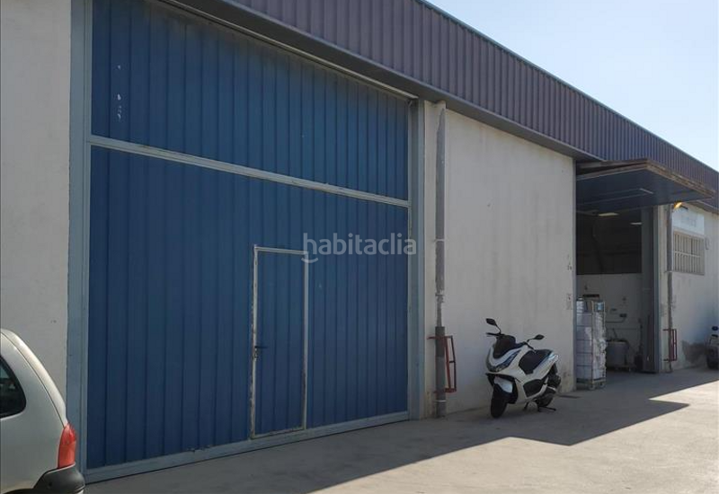 Foto a9fe750a-ca4e-4105-96da-0e00e377a6fe. Local comercial a Valls