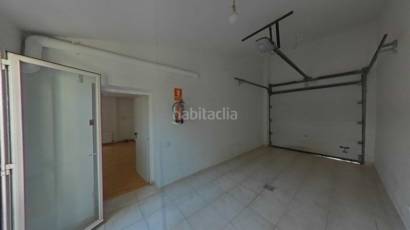 Foto 618ae5b7-7985-4c6b-9b30-e4f307a89493. Casa adossada amb aparcament piscina a Vallmoll