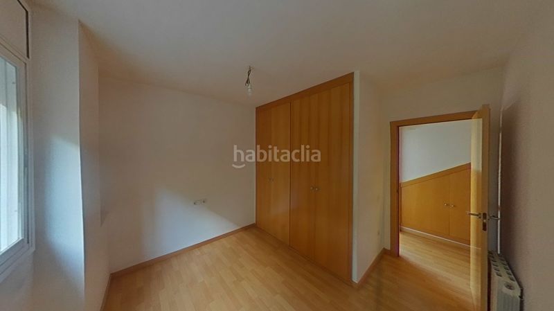 Foto 8449e635-76b4-4a3c-9731-cfb7c46a56d1. Casa adossada amb aparcament piscina a Vallmoll