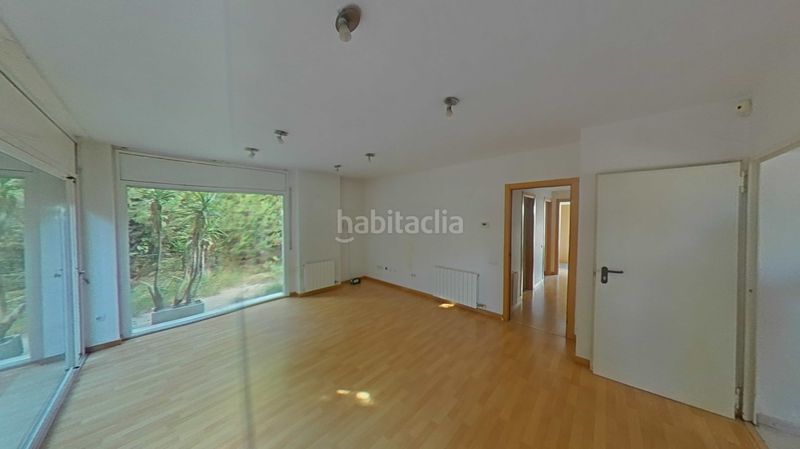 Foto b36f6ab4-18b1-454c-9493-b3b25cc1a92f. Casa adossada amb aparcament piscina a Vallmoll