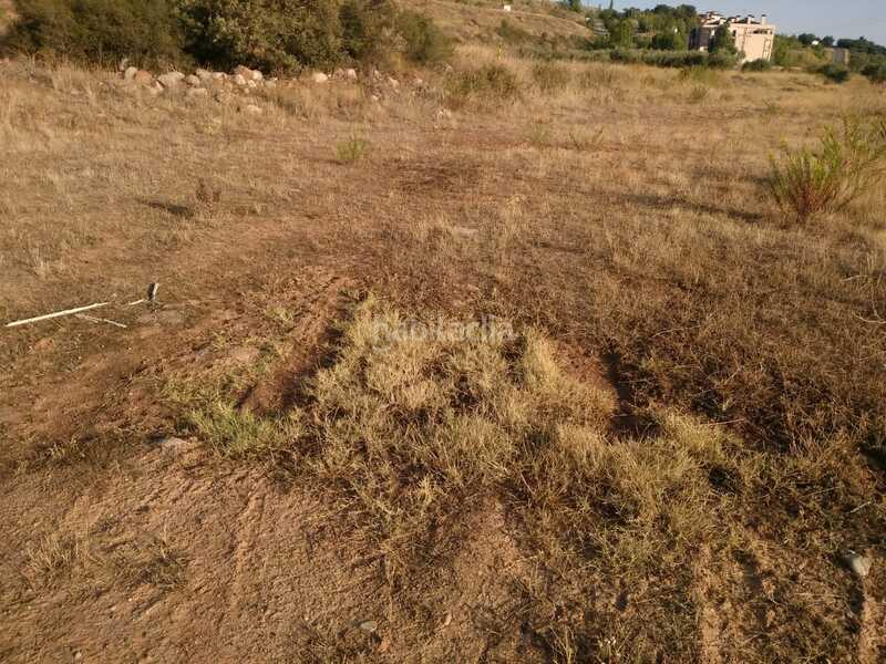 Foto 8d28574e-9eb0-44b2-8c10-1d3447455f8f. Terreno residencial en Nalda