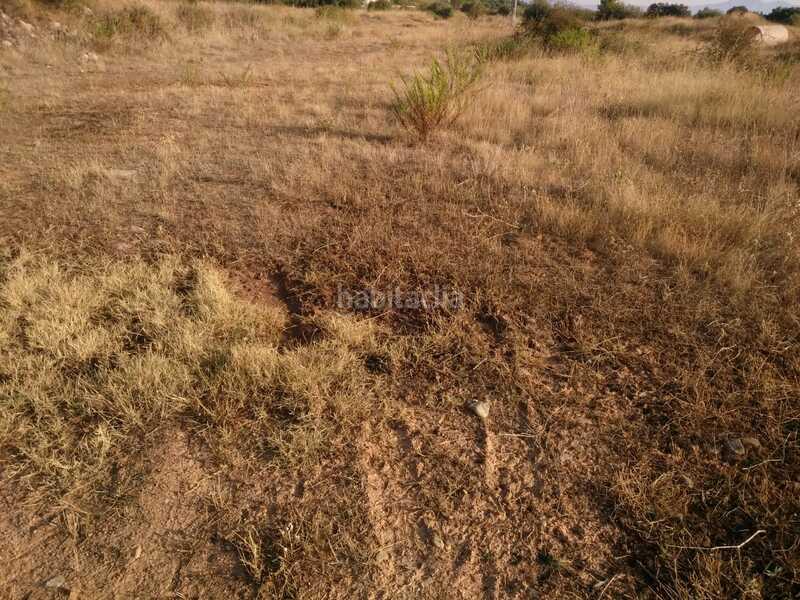 Foto d3d0e7f4-3b54-4fb2-bc99-b983b950875a. Terrain résidentiel dans Nalda