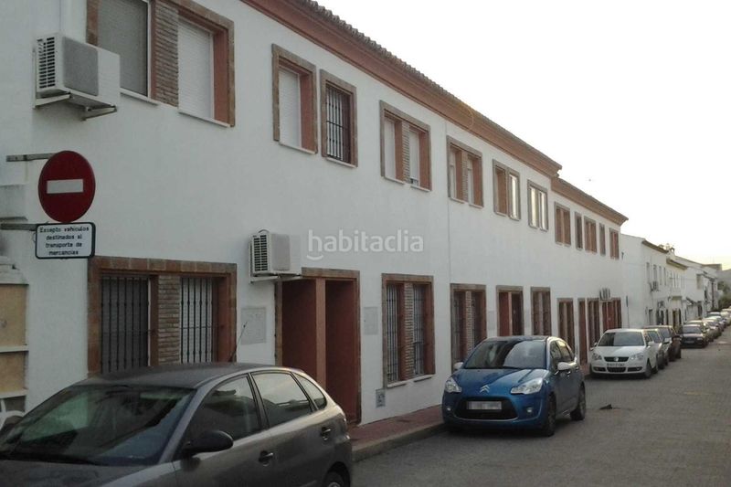 Foto c7f0a262-7409-4525-96ea-6f19042d0c99. Casa adosada en Casares pueblo Casares