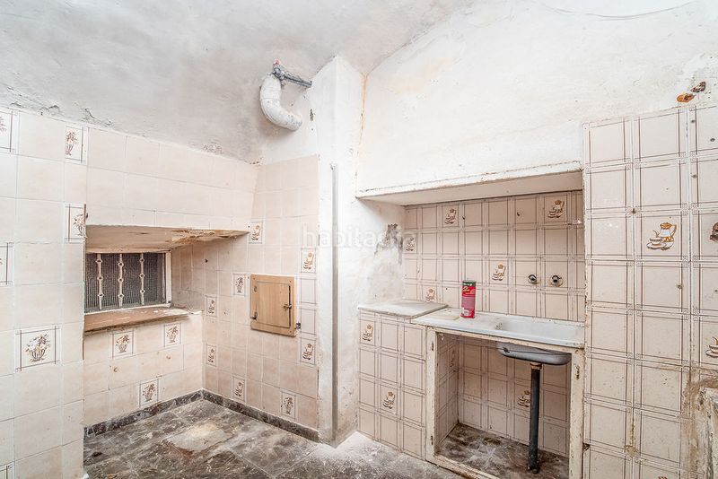 Foto ee7f7cf6-fd2d-4639-add0-1d86f6a2c21b. Casa adossada a Mula