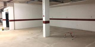 Car parking in Calle Oslo