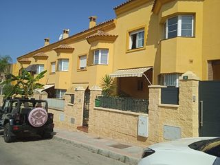 Casa en MATIAS LARA LARITA