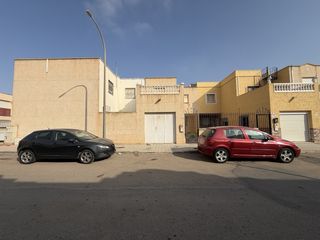 Casa a ARTICHUELA