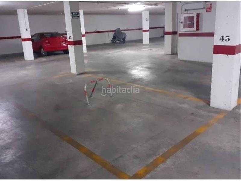 Foto c719f564-e541-44f9-bfce-e0b057afea10. Parking coche en Torreagüera Murcia