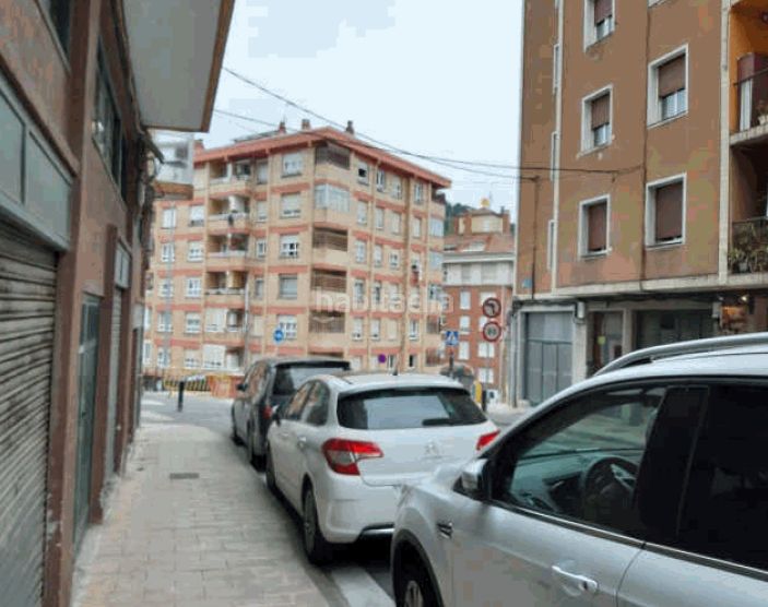 Foto 9f6908a1-54c2-45f5-8643-44d449a96bad. Pis a Eibar