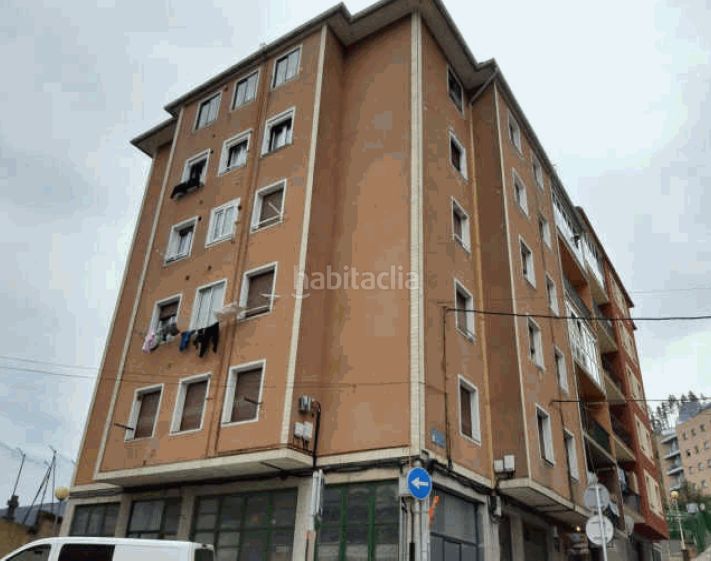 Foto ec5c8047-7b79-4aee-b05e-eea59f1a426f. Pis a Eibar