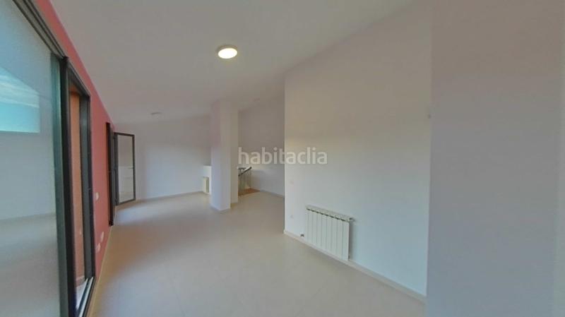 Foto c2f3d275-71f5-4170-955a-e5f710390d03. Pis amb calefacció a Creu de la Mà Figueres