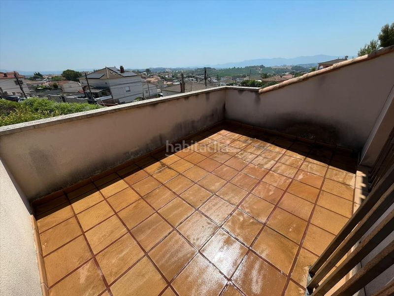 Foto 0ae9d010-11af-48e4-a05c-3b7e68d14800. Casa adossada amb aparcament a Piera