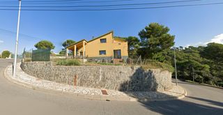 Casa  Cl antoni tàpies