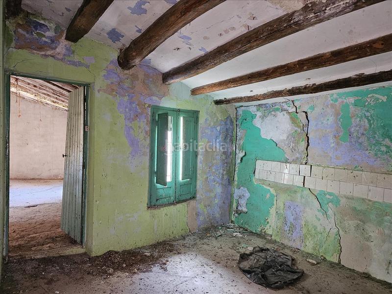 Foto b3c78a7e-2ac8-4fdb-a83f-711c2a2ef1d0. Casa en Maluenda