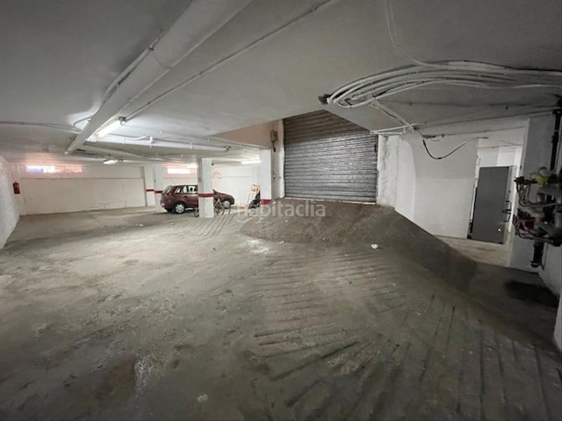 Foto c7eb833e-d19f-451d-811a-3a7f12b9b3e8. Parking coche en Santomera