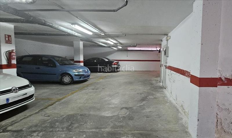 Foto 7781cc0d-c4fa-4616-bc5b-3fa707a33d5f. Parking coche en Ceutí