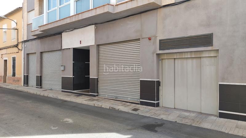 Foto 341ec33f-be8d-4804-be2a-3b1a1d6899c7. Parking voiture dans Petrer